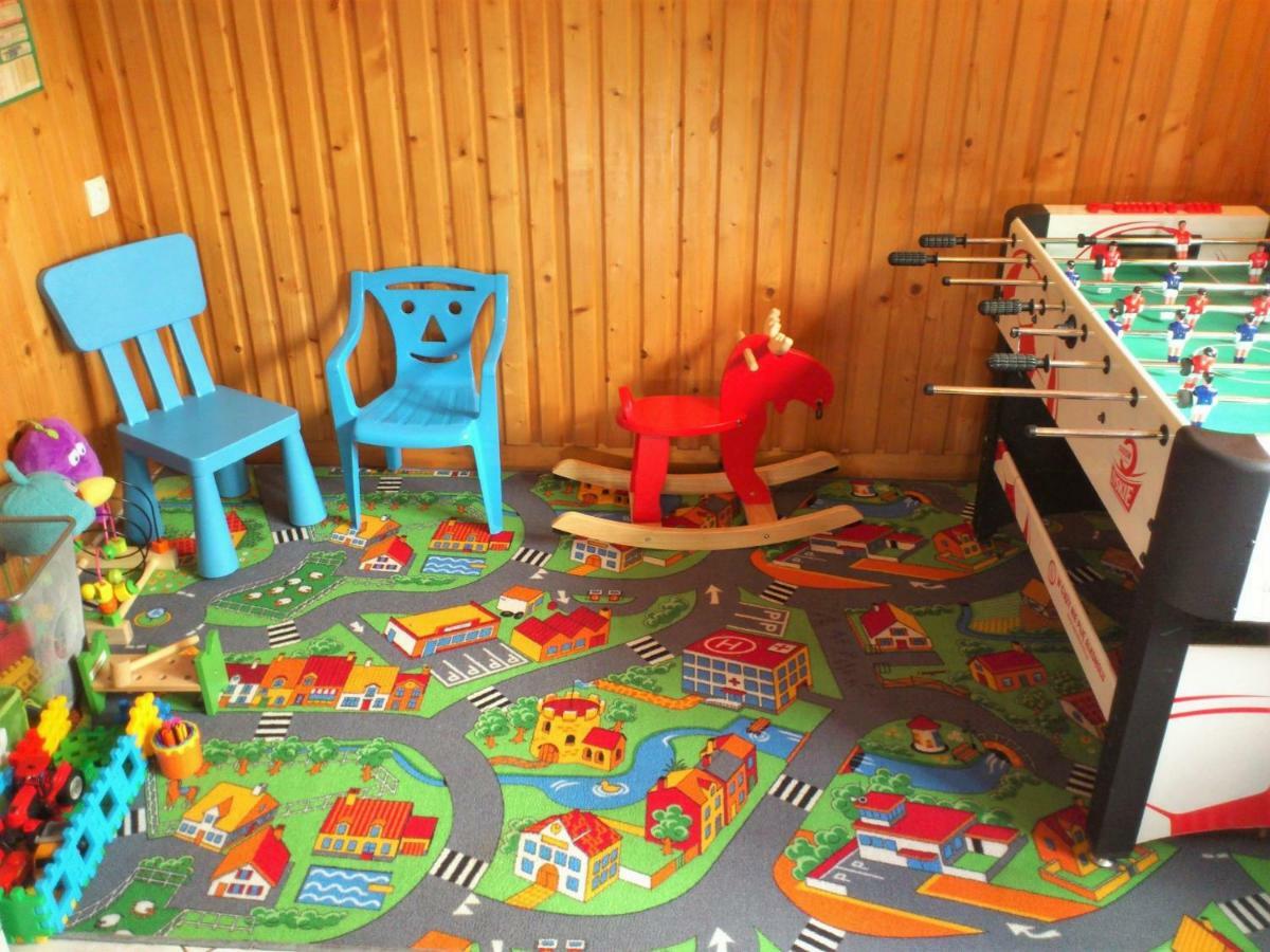 Pokoje Goscinne Budzowie Czarna Gora Ngoại thất bức ảnh